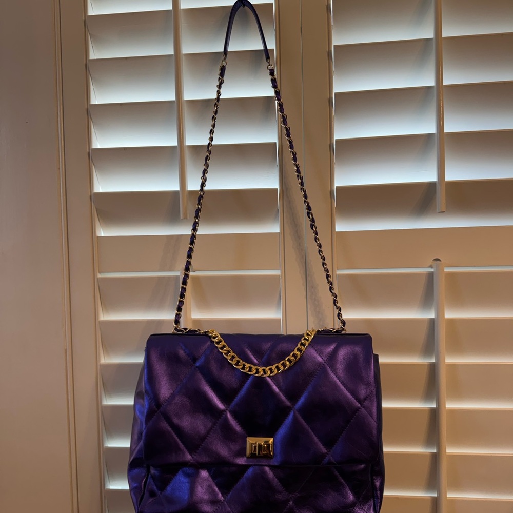 Virsa XL Diamonds Eternal Quilted Leather Metallic Purple Crossbody - Picture 2 of 9